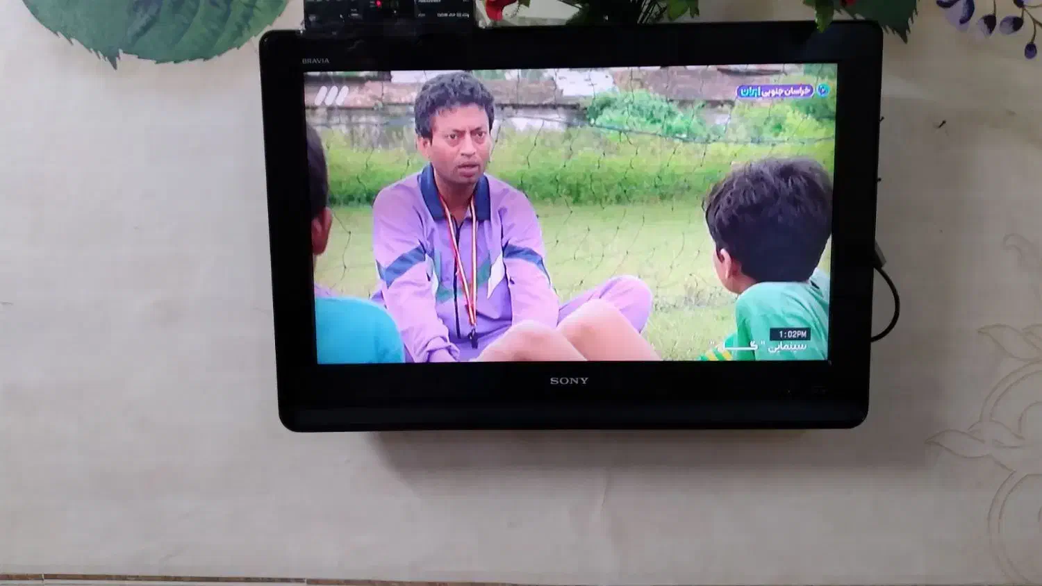 تلویزیون ۳۲ سونی اصل|تلویزیون و پروژکتور|مشهد, کوی المهدی|دیوار