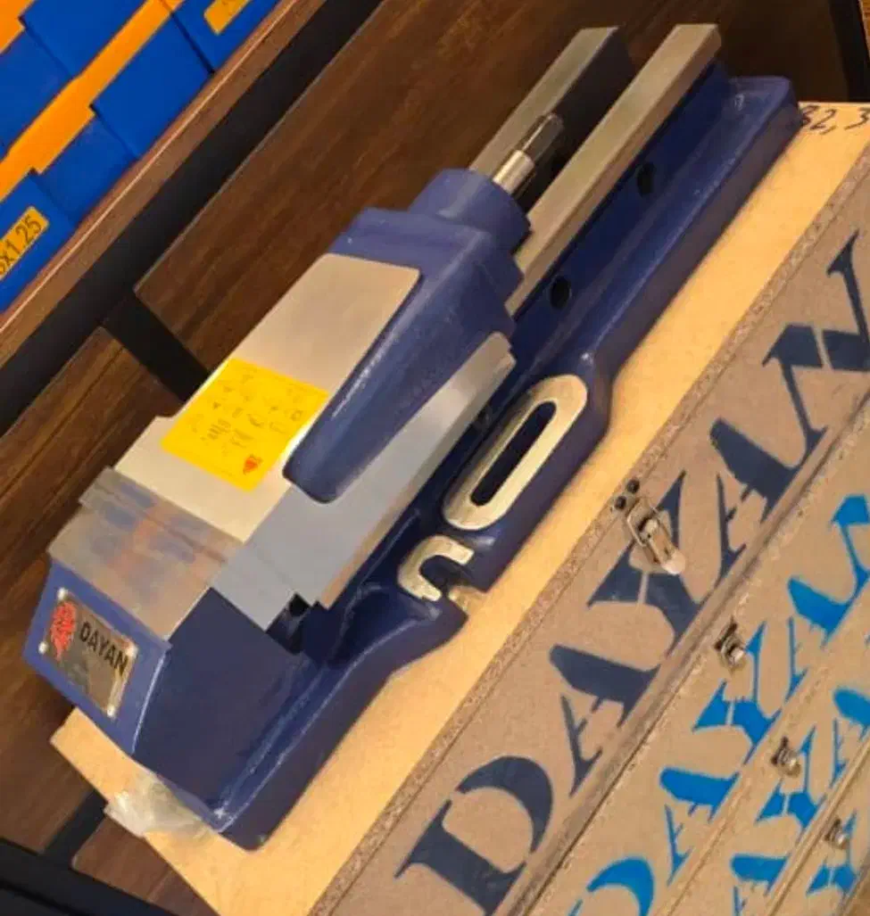 گیره هیدرولیک تراشکاری ضایعات الماس تنگستن|فروشگاه و مغازه|تهران, هفده شهریور|دیوار