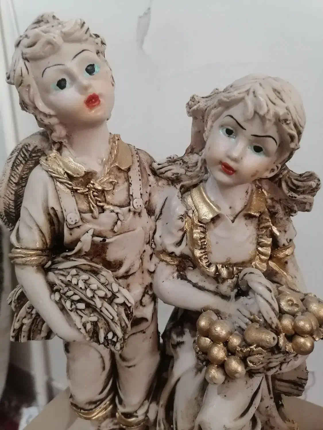 ۲ عدد مجسمه|مجسمه، تندیس، ماکت|اصفهان, کوی شهید کشوری|دیوار