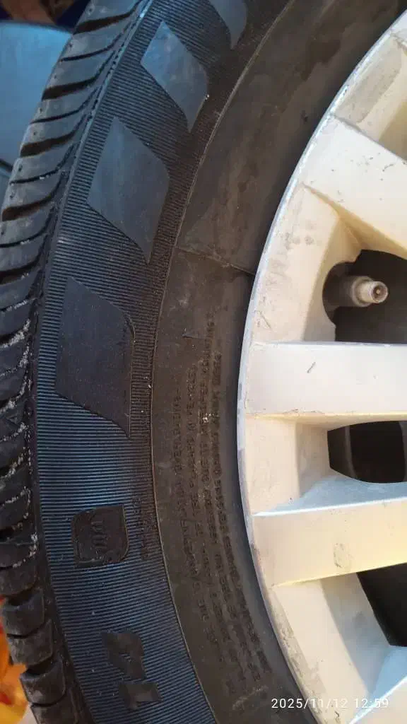 فروش ۴ عدد تایر لاستیک دسته دوم رینگ ۱۴|قطعات یدکی و لوازم جانبی|ایرانشهر, |دیوار