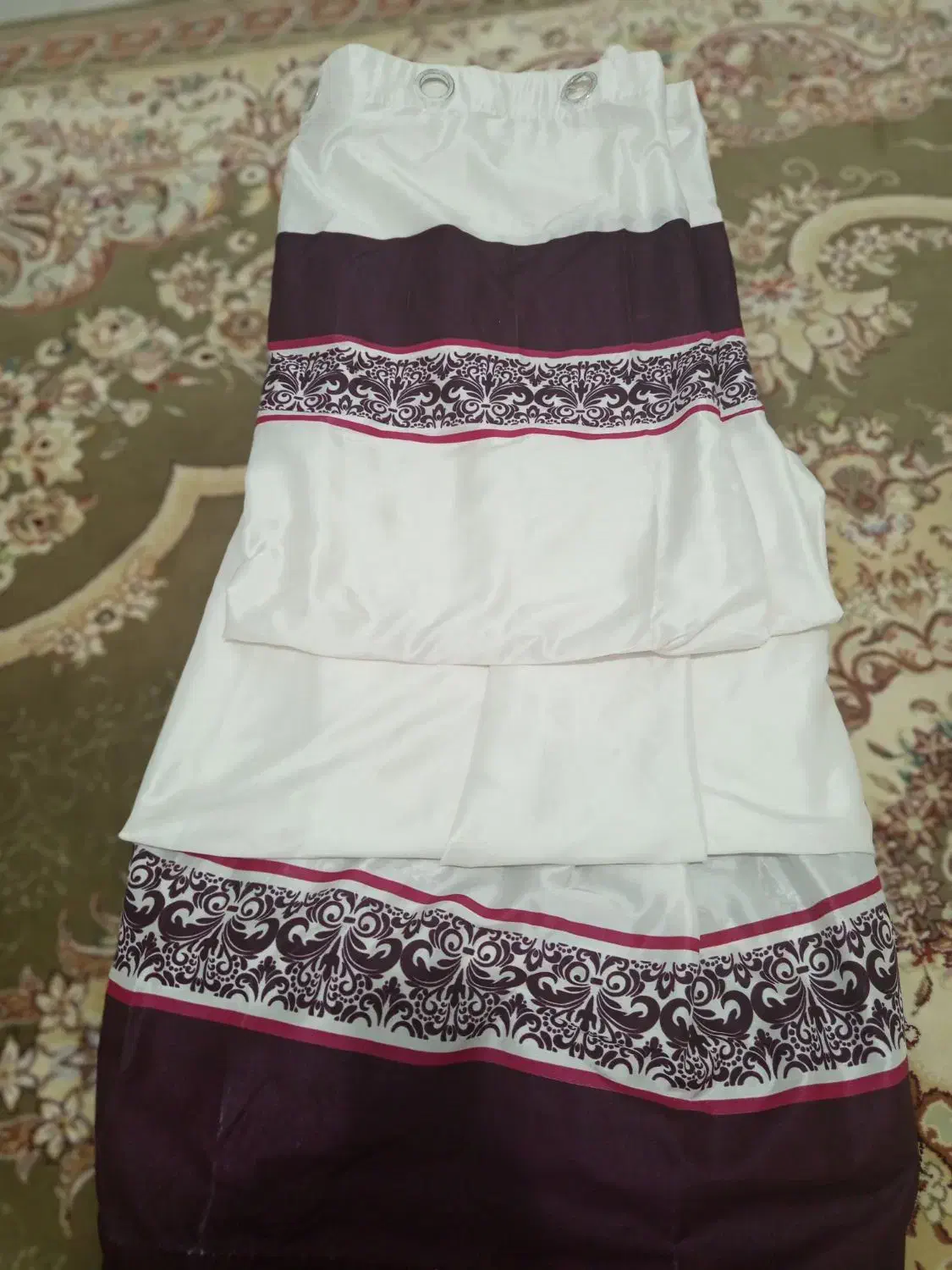 پرده|پرده، رانر، رومیزی|قروه, |دیوار