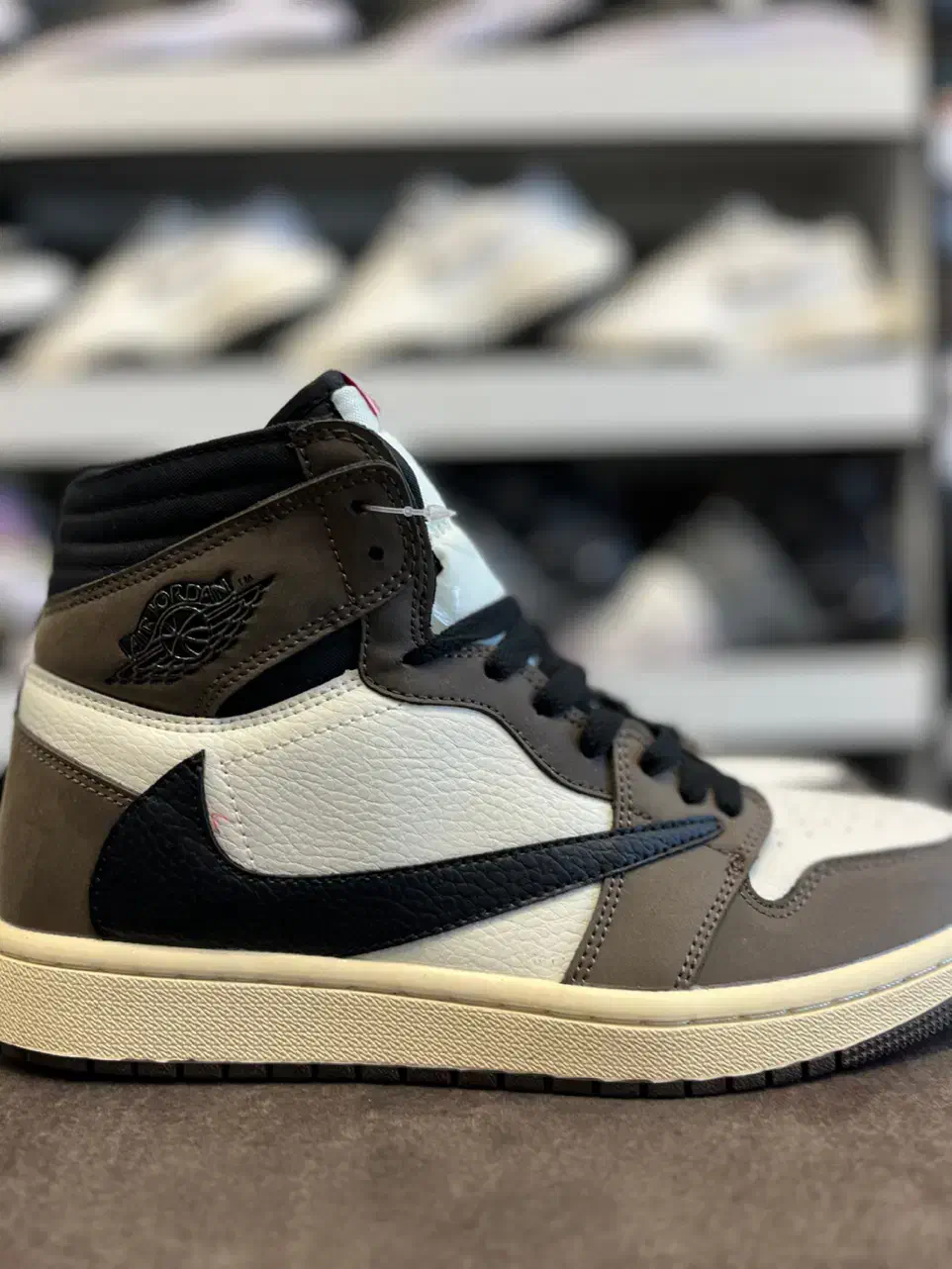 کتونی نایک تراویس اسکات جردن ۱ ساقدار|کیف، کفش، کمربند|تهران, تهرانسر غربی|دیوار