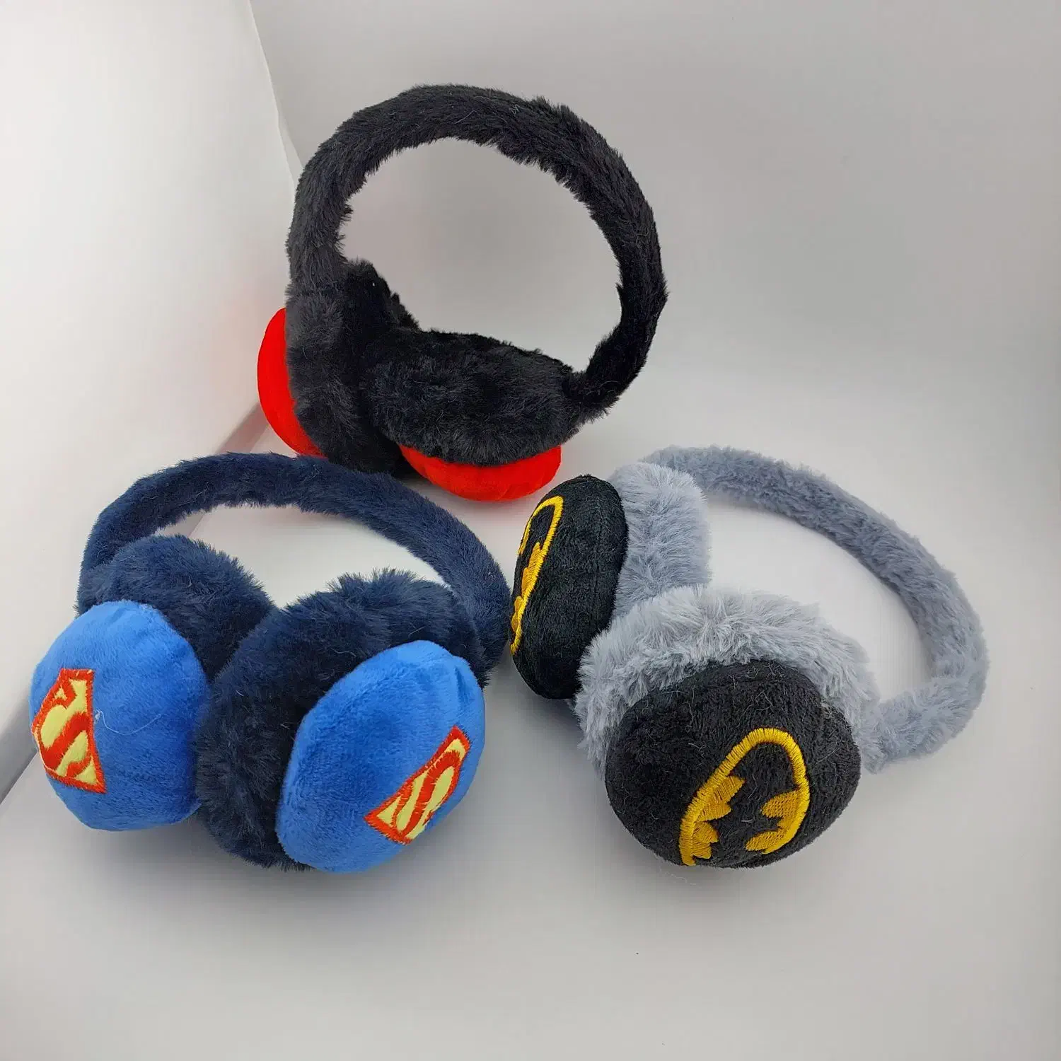 تعدادی گوش گیر بچگانه با قیمت قدیم|اسباب و اثاث بچه|قشم, |دیوار