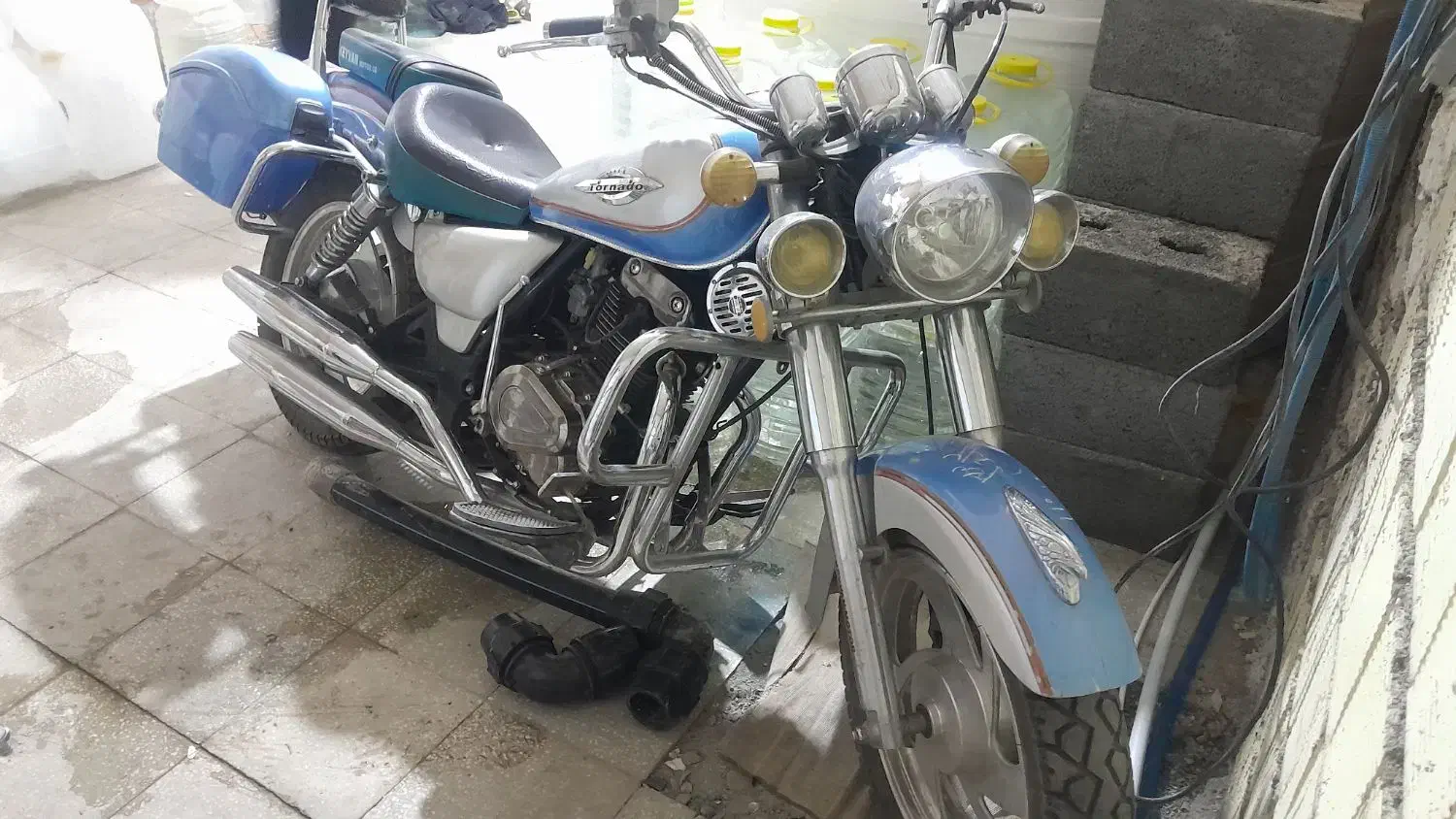 موتور طرح هارلی در حد نو ۱۵ سال خوابیده بود|موتورسیکلت|کاشان, فین کوچک|دیوار