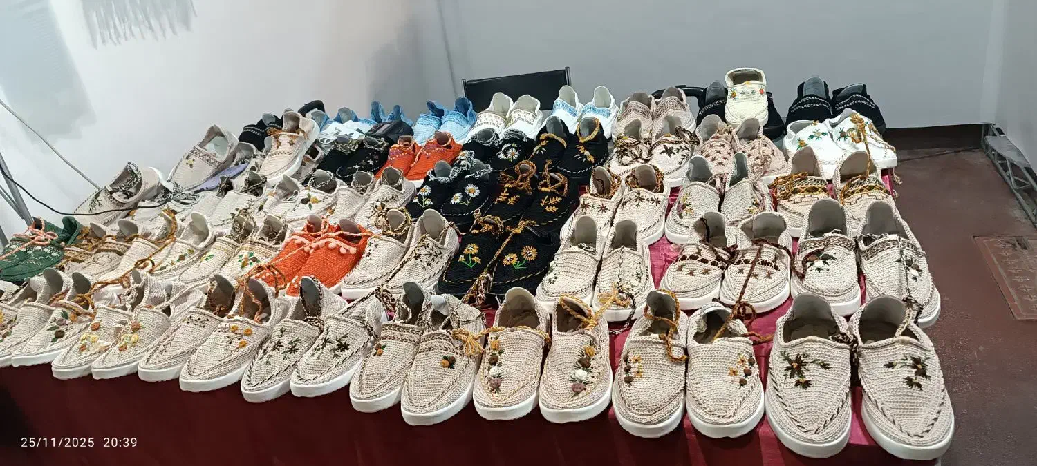 گیوه اصل زاگرس کرمانشاه|کیف، کفش، کمربند|اصفهان, نمایشگاه بین المللی اصفهان|دیوار