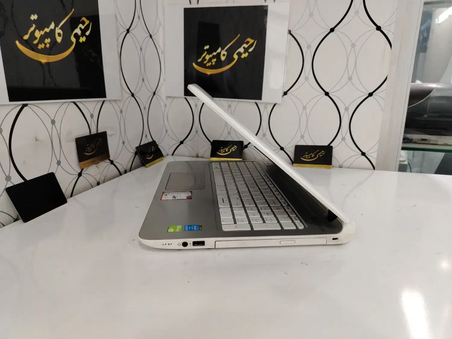 لپ تاپ شیک hp گرافیک دار رم 8 کامپیوتر رحیمی|رایانه همراه|سبزوار, رضوی|دیوار