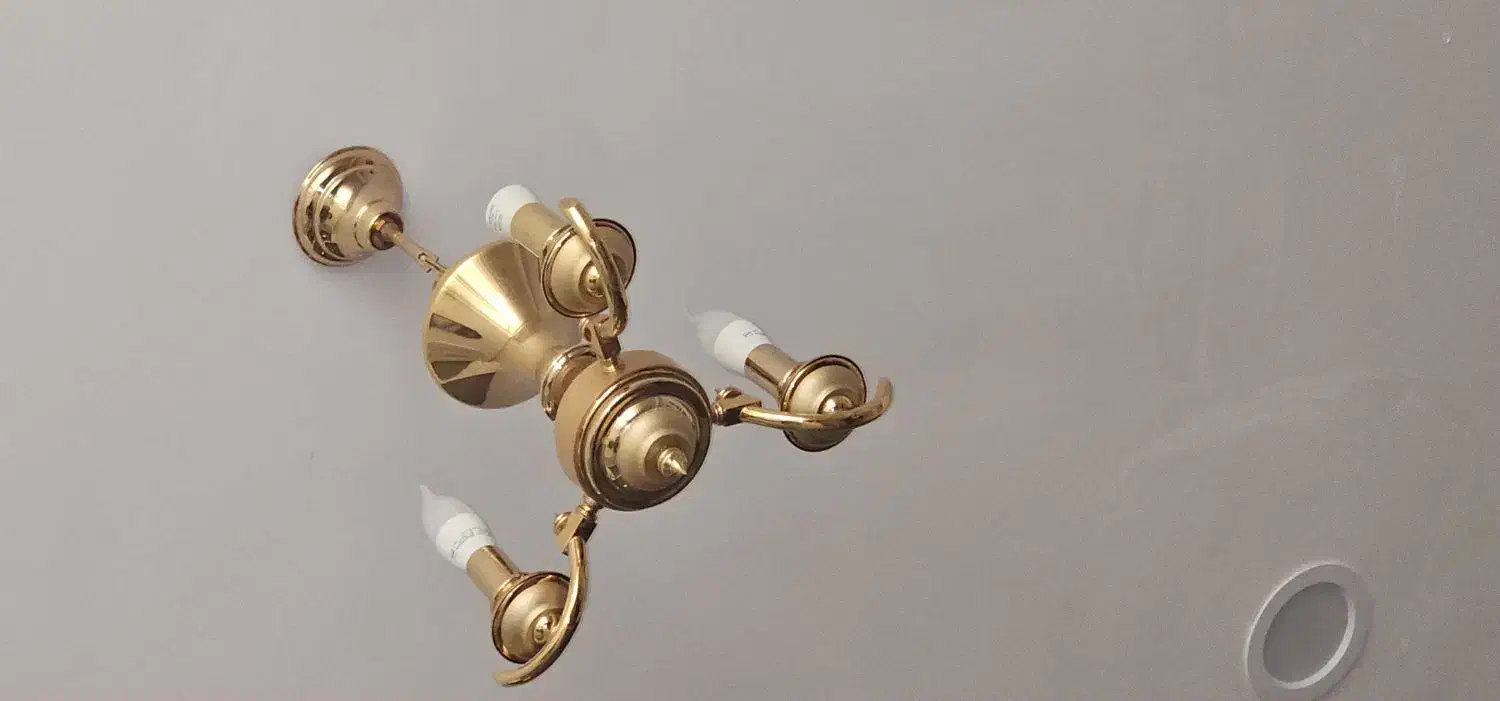 لوستر برنزی با روکش ورق طلا|لوستر و چراغ آویز|تبریز, |دیوار