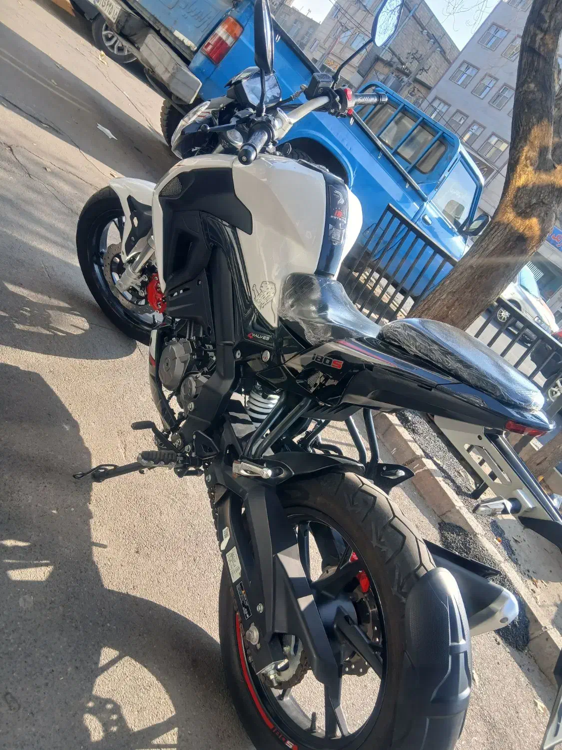 بنلی ۱۸۰/ اقساطی درحد خشک|موتورسیکلت|تبریز, |دیوار