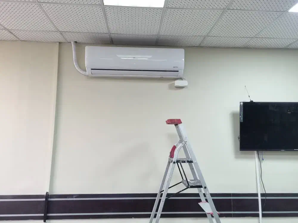 همکار شاگرد کارآموز جهت نصب کولر گازی، داکت اسپلیت|استخدام صنعتی، فنی، مهندسی|فردیس, طالقانی|دیوار