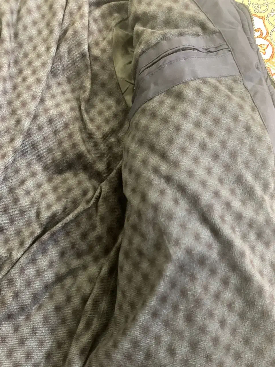 کاپشن کوهنوردی|لباس|شهریار, شهریار|دیوار