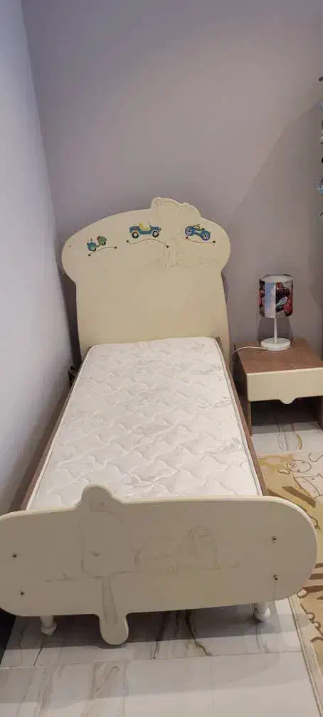 تخت و کمد ...برند شرکتی ساحل چوب|تخت و سرویس خواب|سبزوار, قصبه اب یمین|دیوار