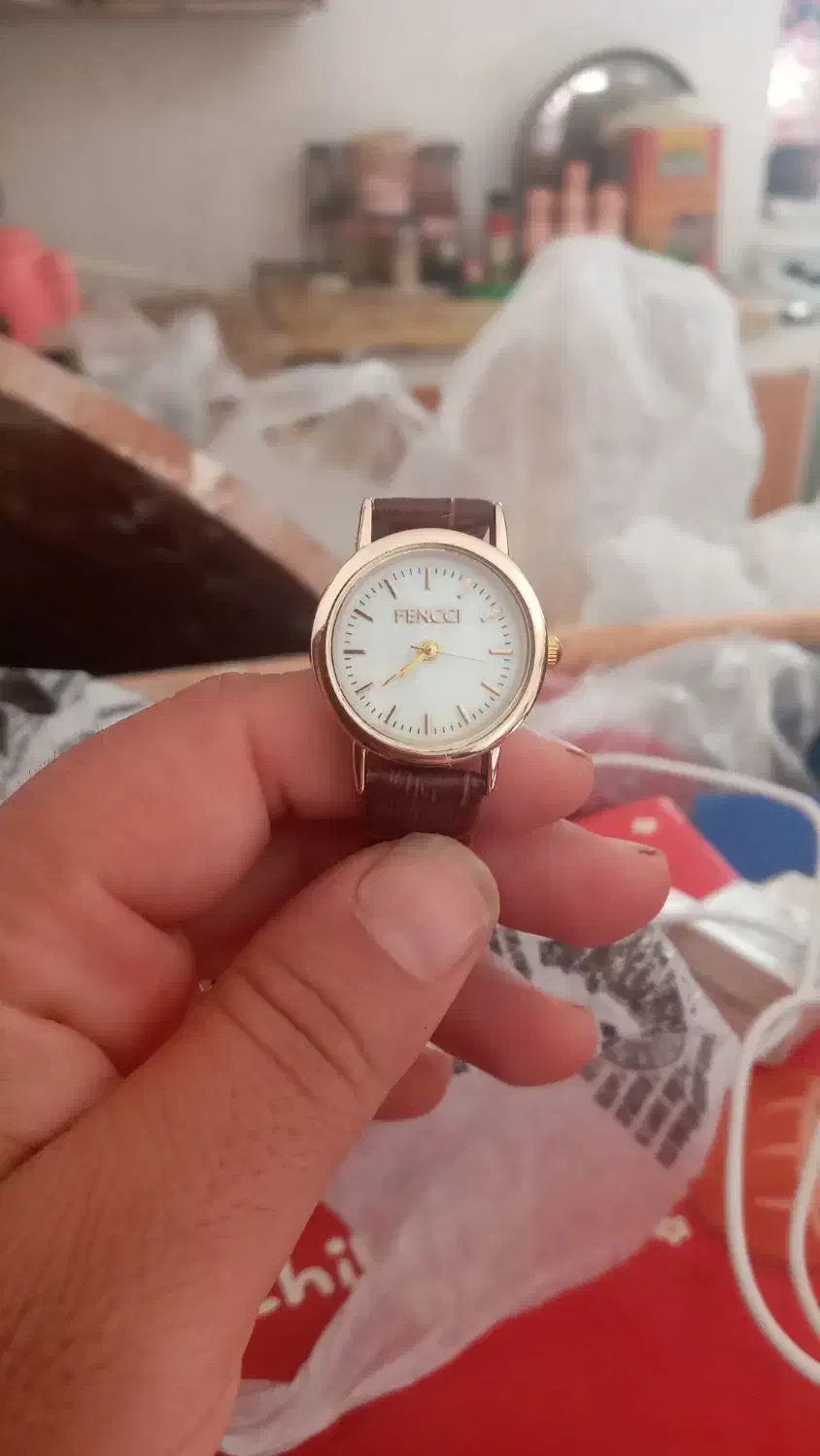 ساعت  دستی. نو است|ساعت|شوشتر, |دیوار