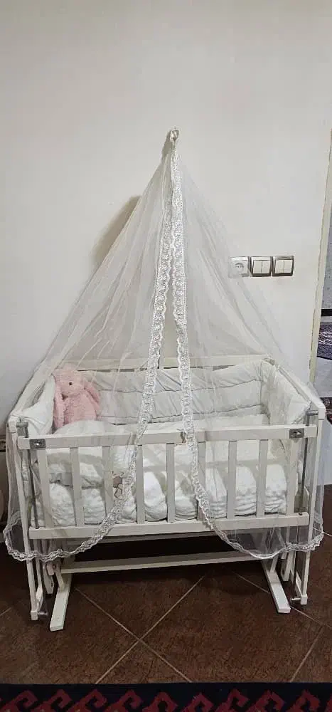 تخت گهواره کودک|تخت و صندلی بچه|لاهیجان, گلستان|دیوار