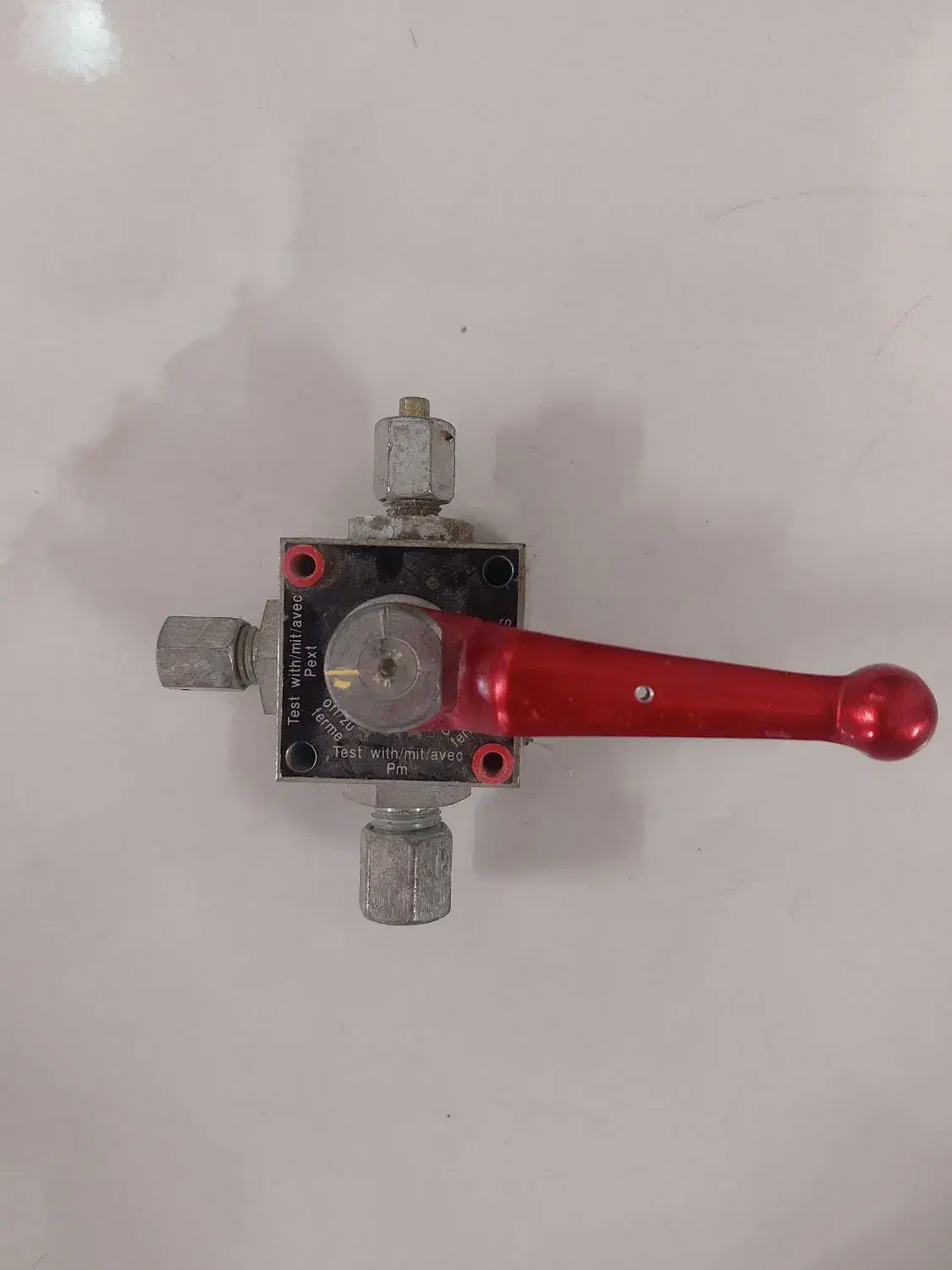 فروش شیر سه راهی وشیر نیدل و ریگلاتور گاز شهری|فروشگاه و مغازه|یزد, |دیوار