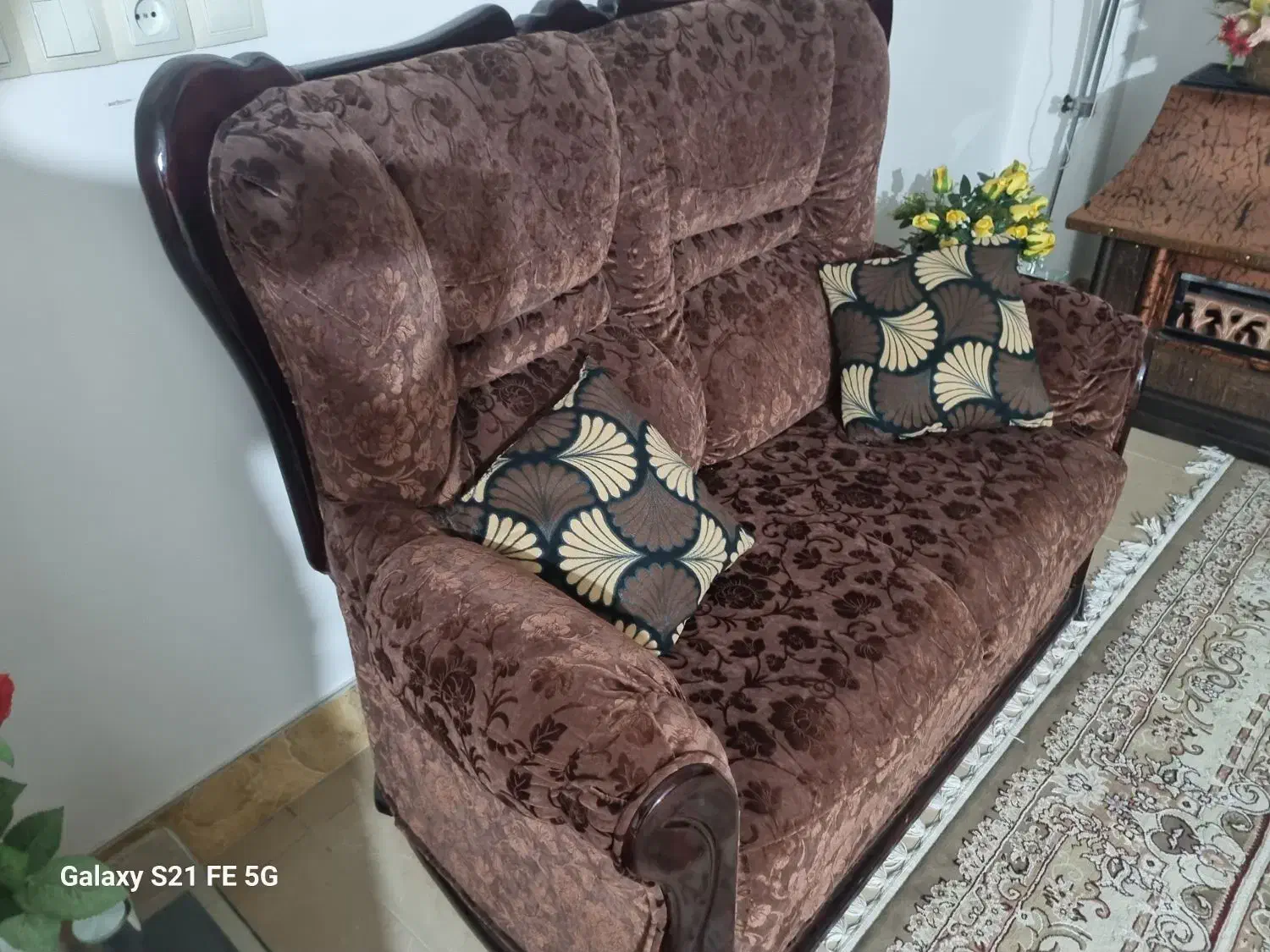 فروش مبل ۷نفره سالم و نو|مبلمان خانگی و میز عسلی|سورک, |دیوار