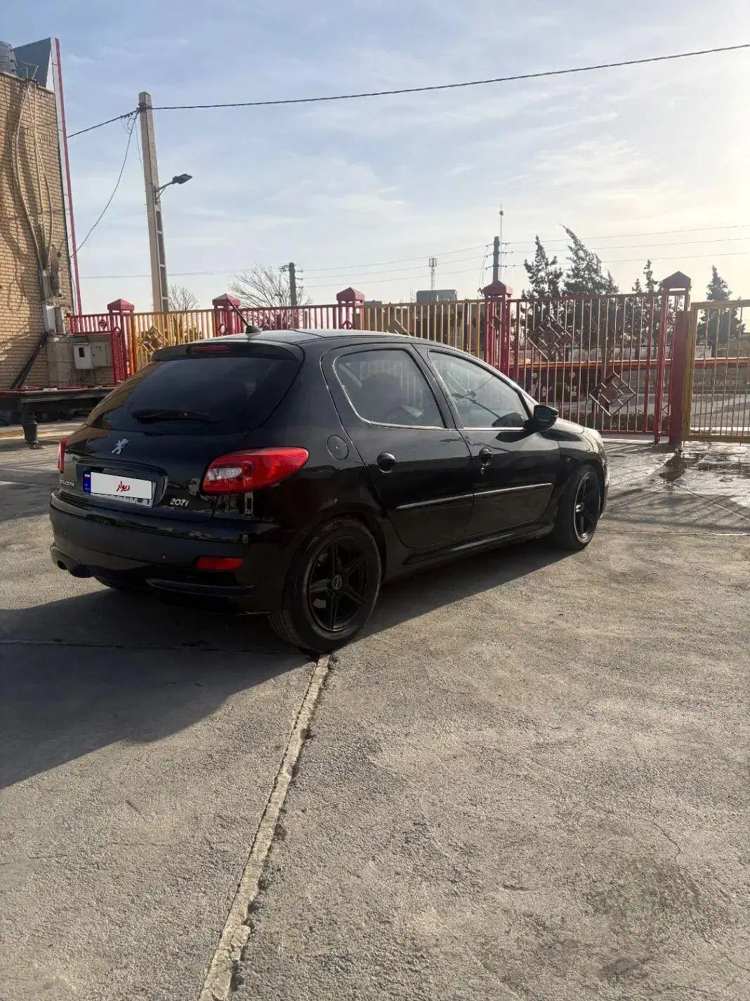 مدل ۴۰۲|خودرو سواری و وانت|اسلام‌شهر, شاطره|دیوار