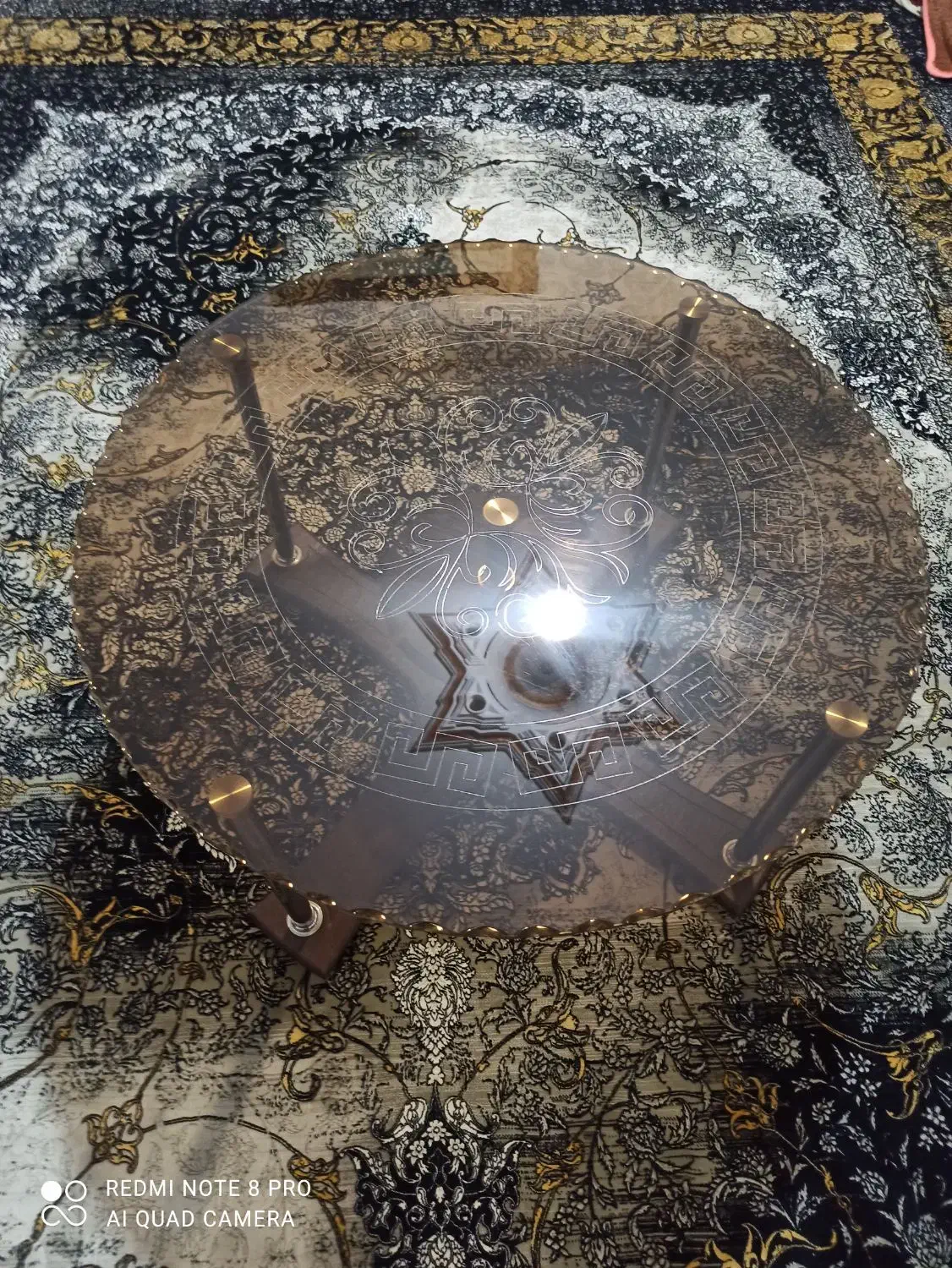 میز گرد شیشه ای ، به همراه ۴ تا عسلی|مبلمان خانگی و میز عسلی|شیراز, شهرک قمشه|دیوار