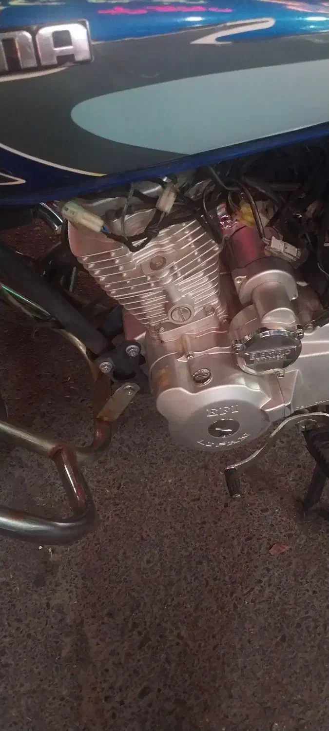 موتور آزما مدل 1400|موتورسیکلت|اندیشه, اندیشه فاز ۱|دیوار