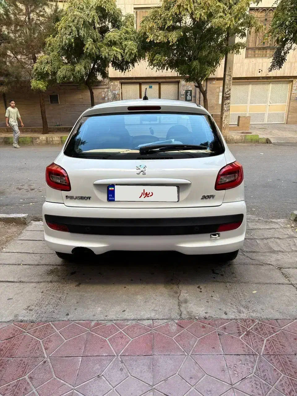 ۲۰۷ سقف شیشه ای TU5|خودرو سواری و وانت|نظرآباد, رسالت|دیوار