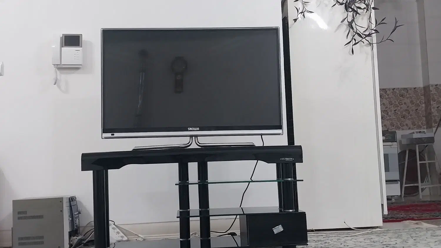 فروش تلوزیون ۴۲اینچ هوشمند ال ای دی اسنوا|تلویزیون و پروژکتور|لنجان, |دیوار