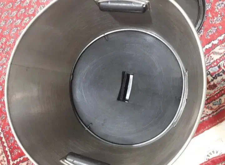 جا برنجی استیل استوانه‌ای،کاملاً سالم و تمیز|ظروف نگهدارنده، پلاستیکی، یک‌بارمصرف|دماوند, دماوند|دیوار