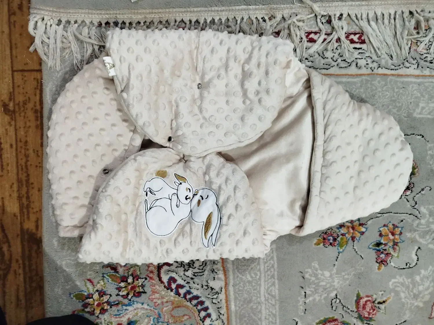 کودک|کفش و لباس بچه|الیگودرز, |دیوار