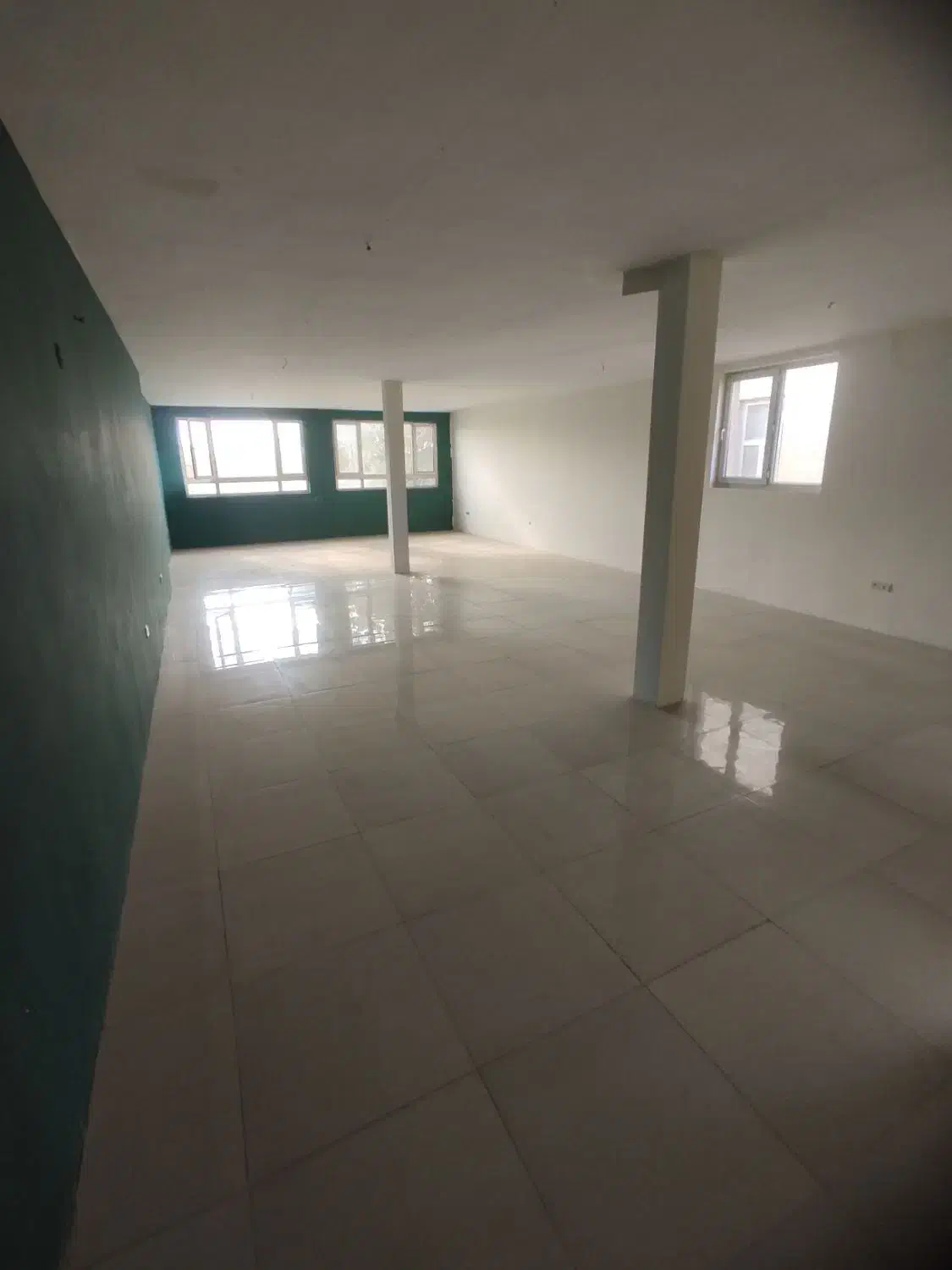 ۳۱۰ متر تجاری/مناسب کترینگ/رستوران/قنادی/شوروم مبل|اجارهٔ مغازه و غرفه|اراک, |دیوار