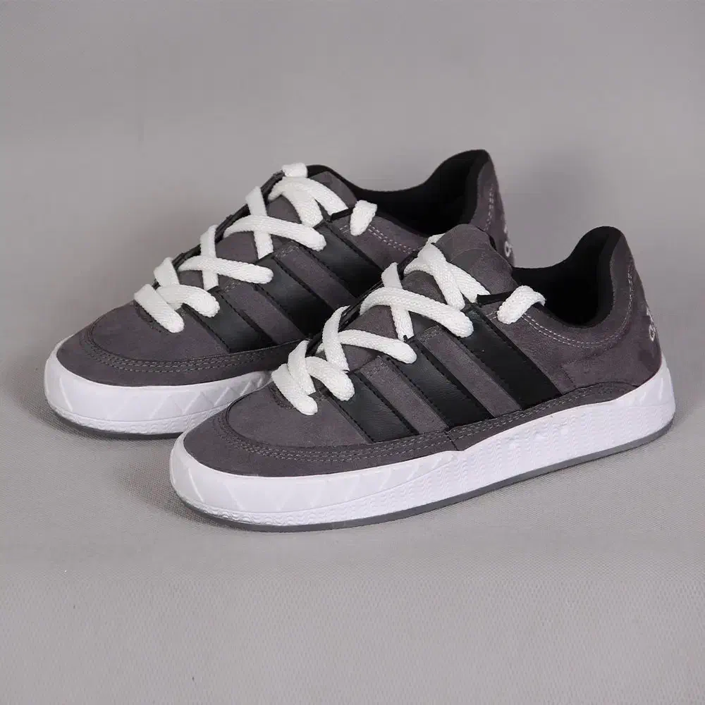 کفش آدیداس شیک و جذاب|کیف، کفش، کمربند|رفسنجان, |دیوار