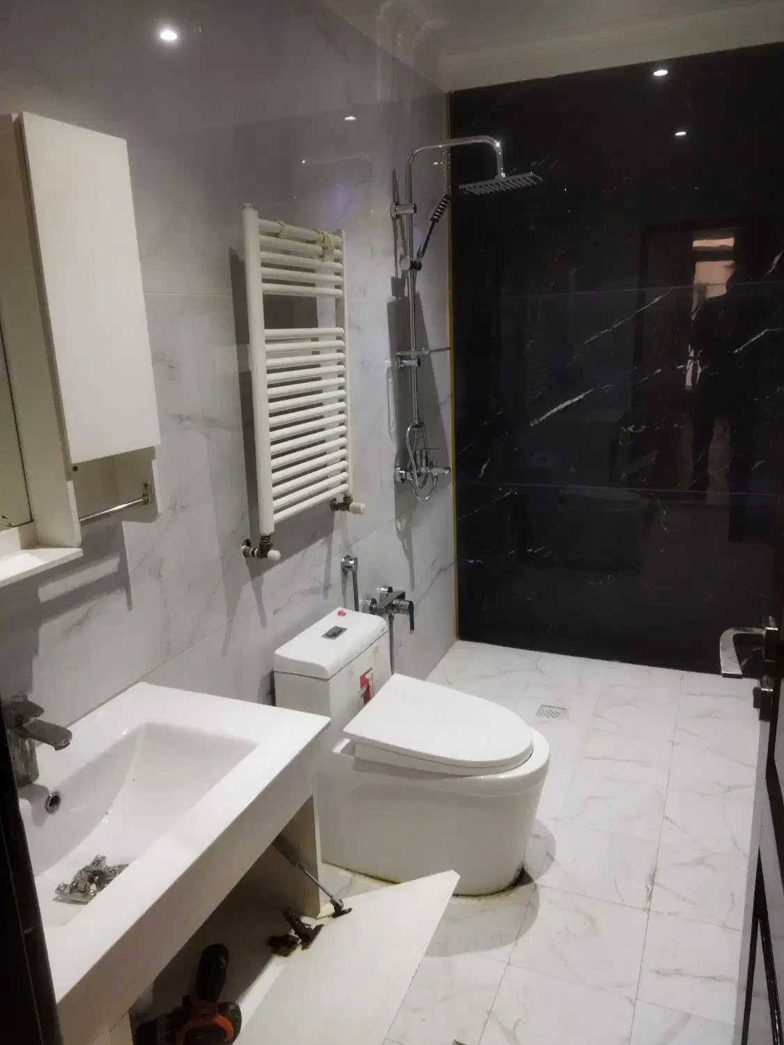 ۲۰۰ متر پاسداران