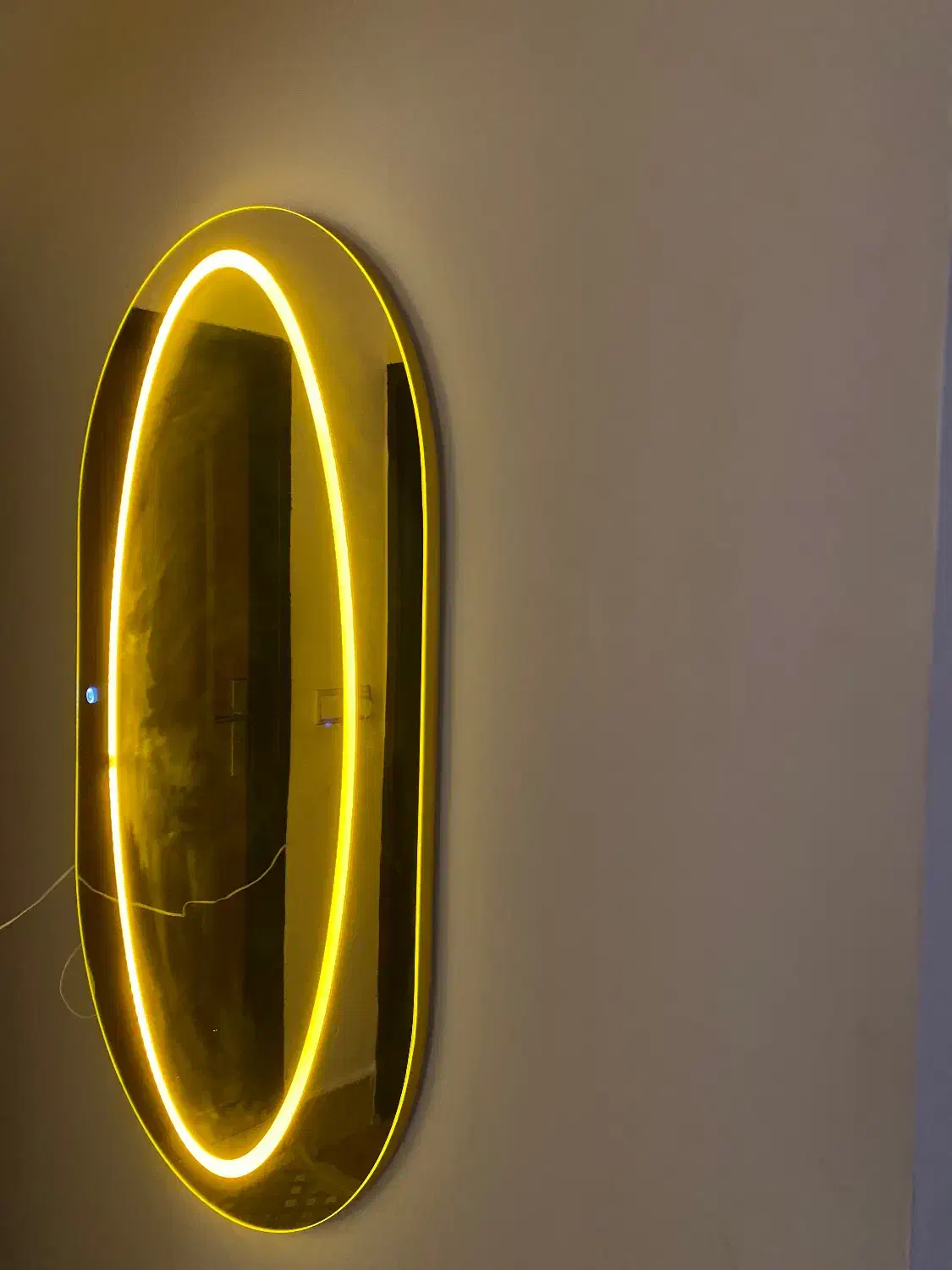 ایینه|آینه|بندرعباس, |دیوار