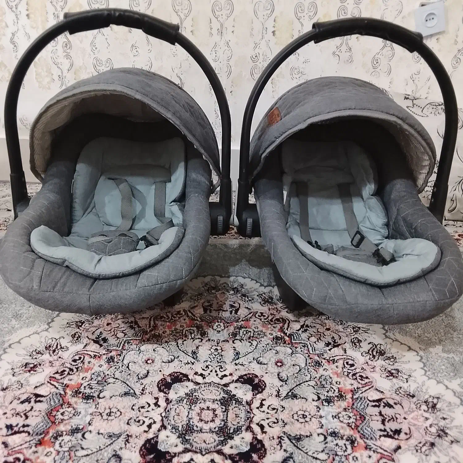 کریر|کالسکه و لوازم جانبی|تبریز, |دیوار