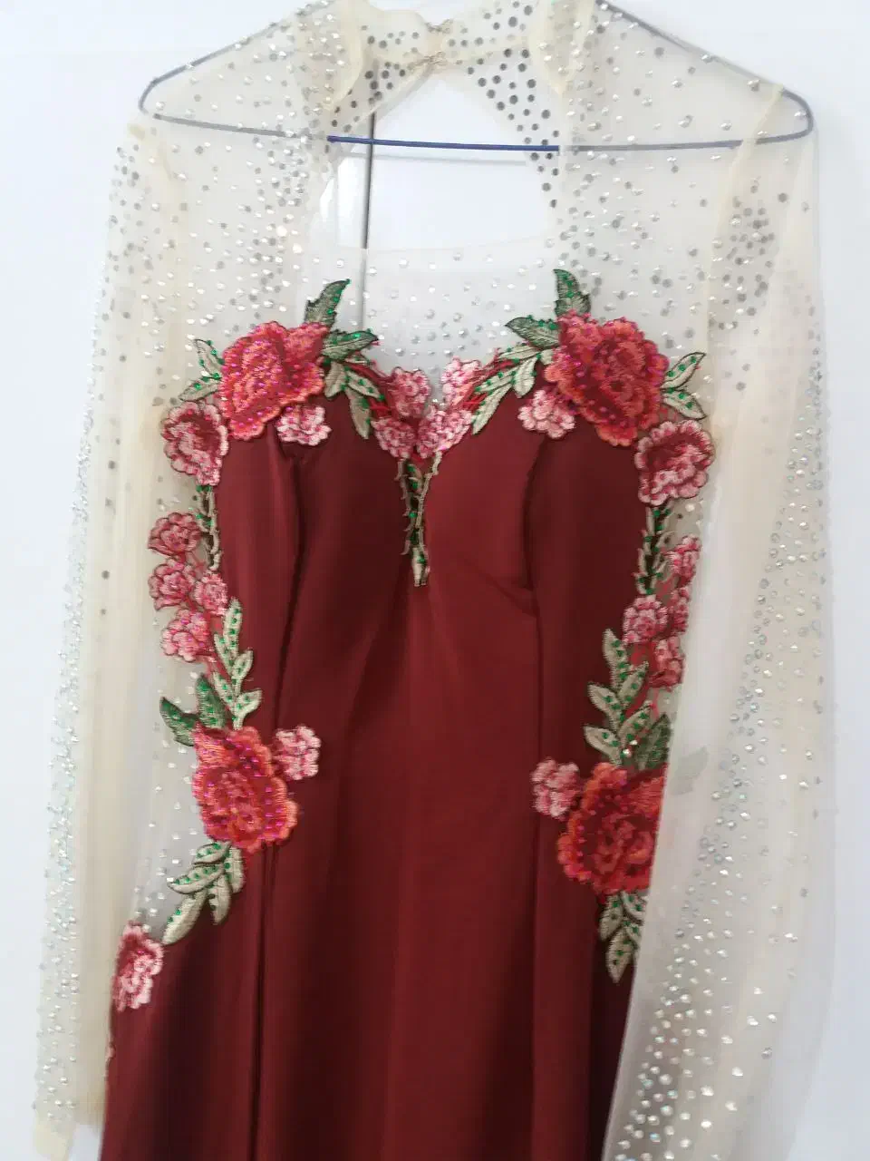 لباس مجلسی درحدنوهمراه باپافر|لباس|شاهین‌شهر, گزبرخوار|دیوار