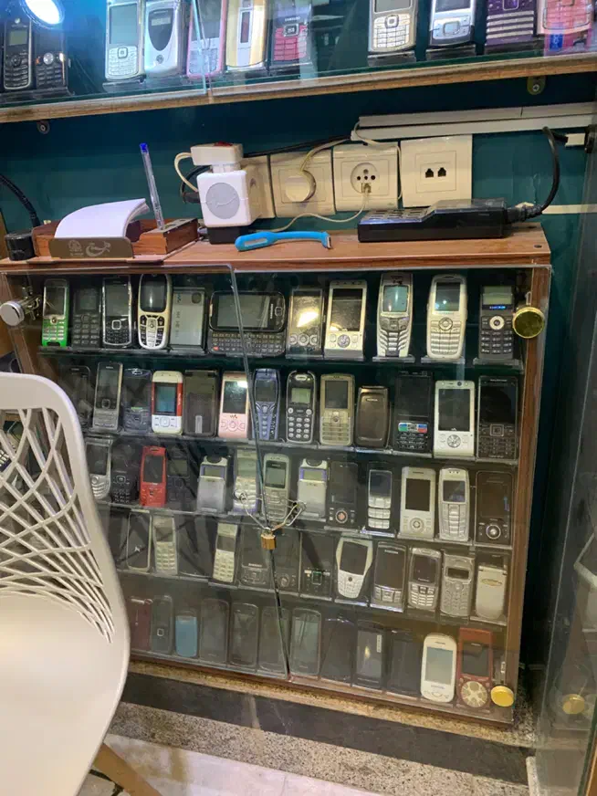 کلکسیون گوشی های قدیمی|موبایل|سنندج, |دیوار