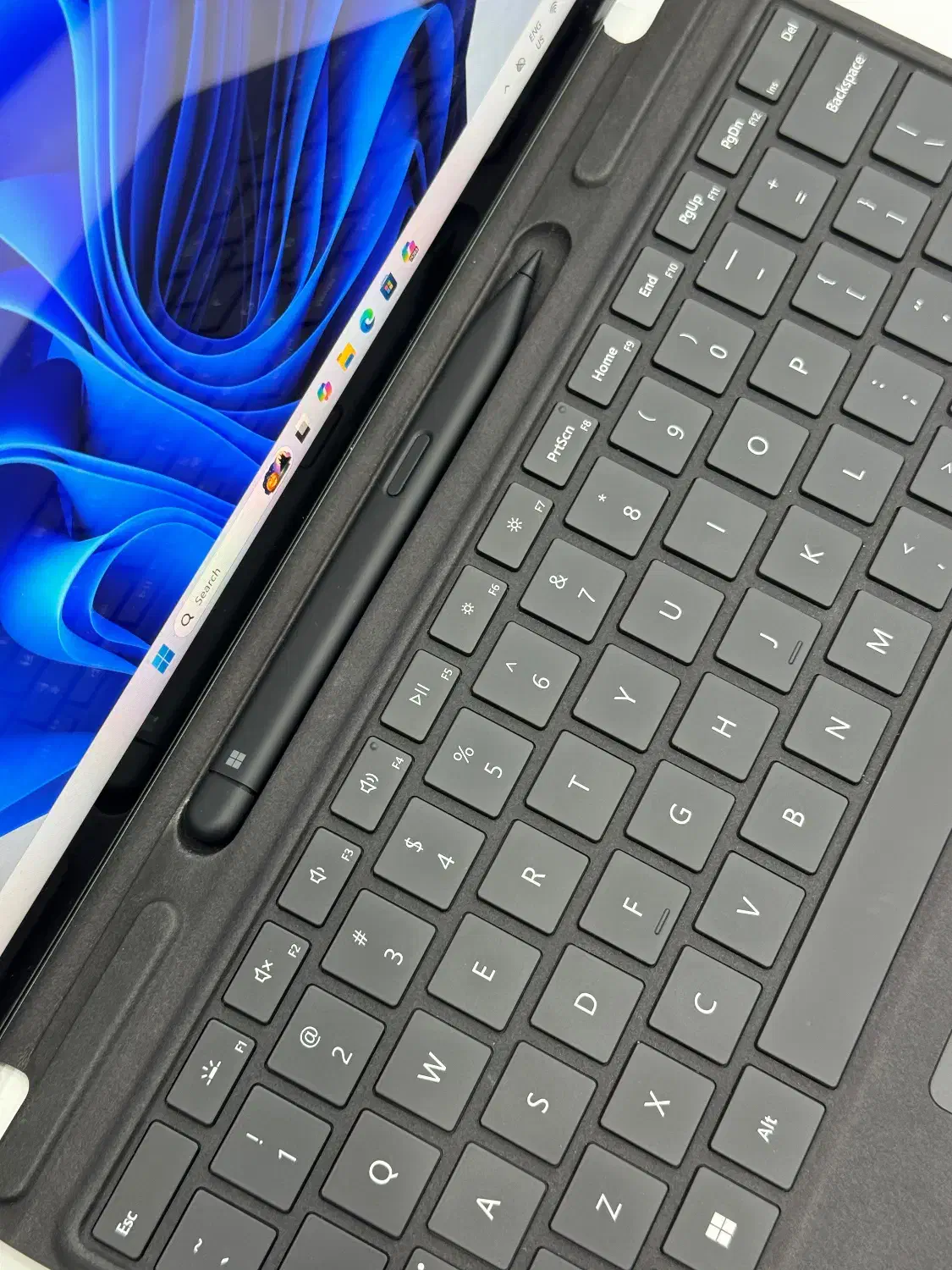 سورفیس پرو ۹ همراه داکت کیبرد و قلم و محافظ|رایانه همراه|اهواز, نادری|دیوار