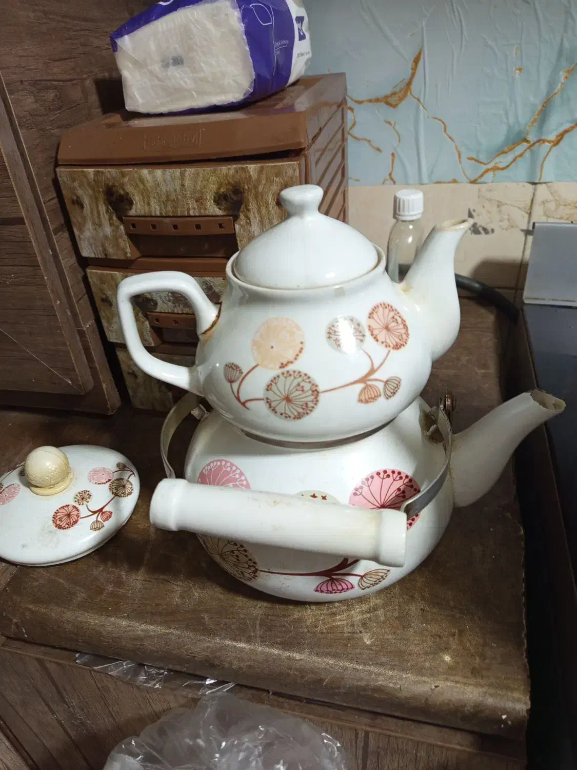 کتری قوری|قوری، کتری، قهوه‌ساز دستی|چهارباغ, |دیوار