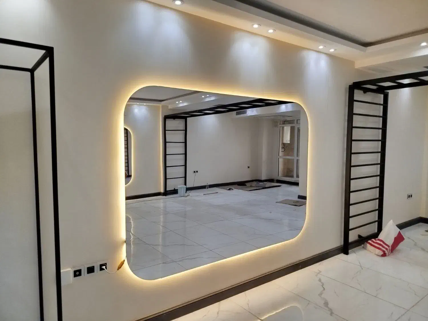 آینه باشگاه اینه|تجهیزات ورزشی|تهران, صاحب الزمان|دیوار