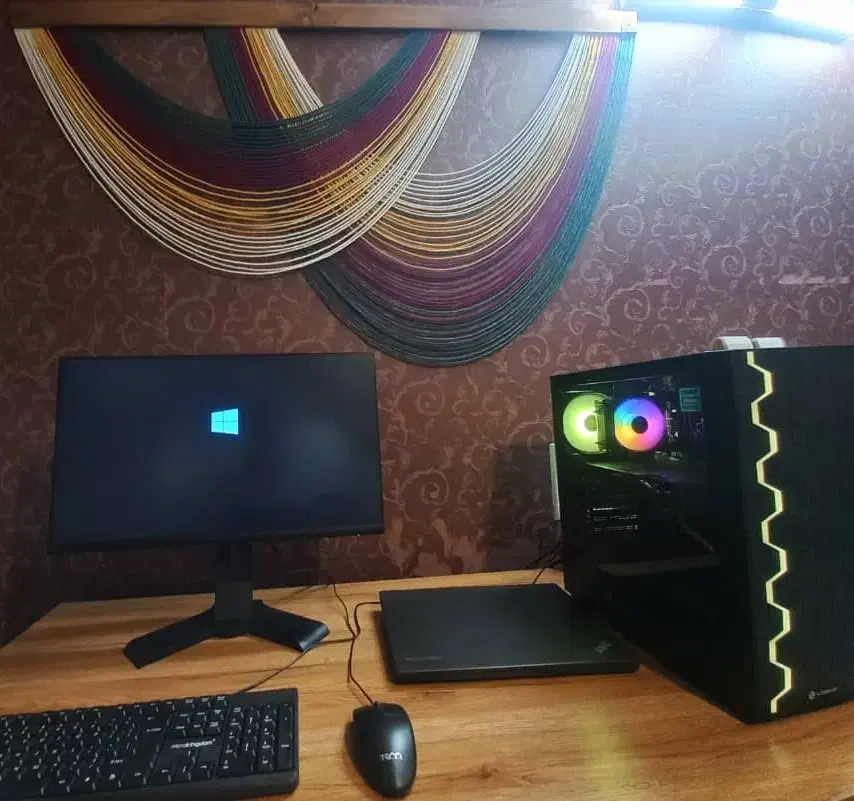 سیستم گیمینگ با مانیتور|رایانه رومیزی|مرودشت, ابوذر شمالی‎|دیوار