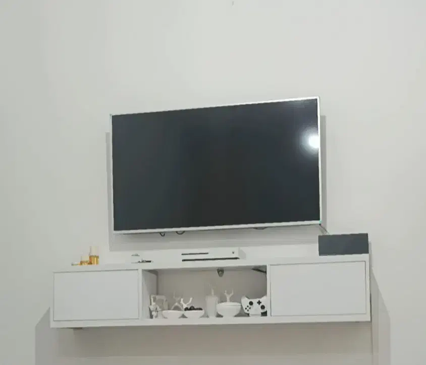 میزتلویزیون دیواری سفید|میز تلویزیون|رشت, بیجارپس|دیوار