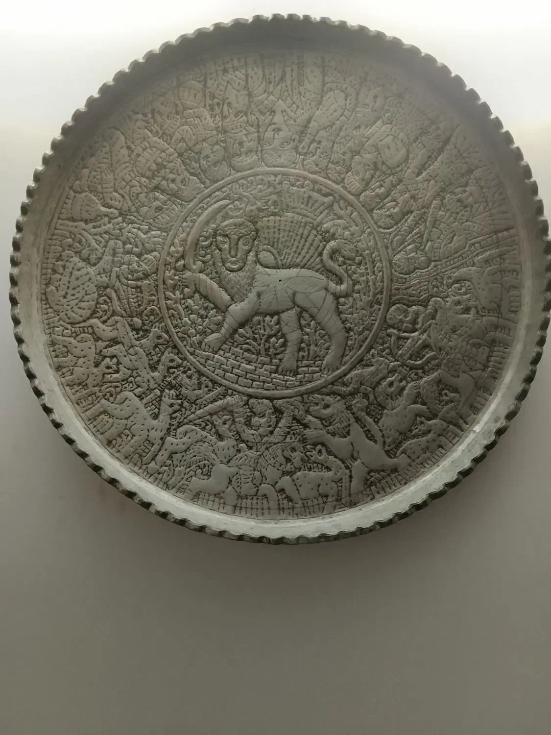 سینی|کلکسیون اشیاء عتیقه|سمنان, |دیوار