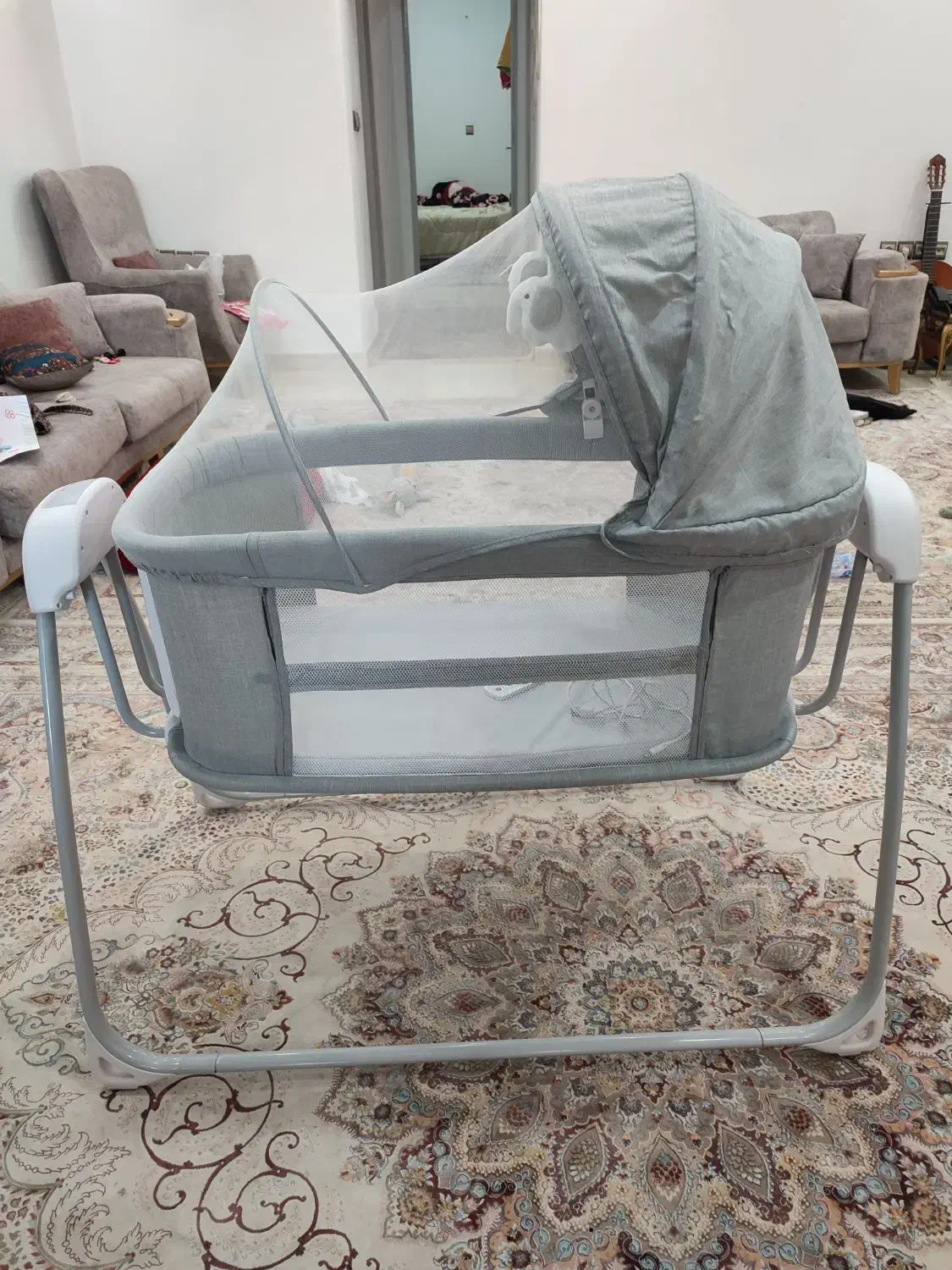 گهواره برقی موزیکال ماستلا و تخت کنار مادر|تخت و صندلی بچه|اندیشه, اندیشه فاز ۱|دیوار