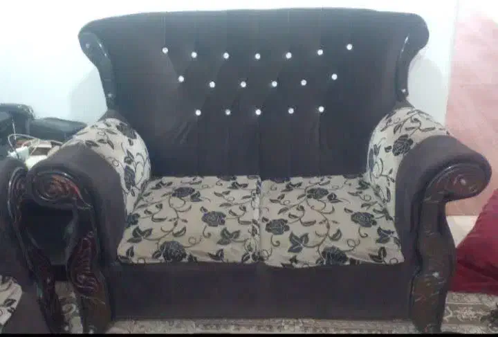 مبل هفت نفره به همراه میز عسلی|مبلمان خانگی و میز عسلی|دلند, |دیوار