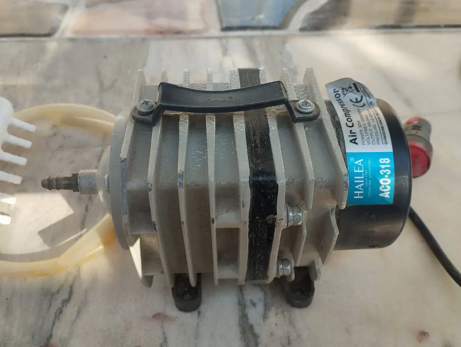 پمپ آگواریوم و سمباده رومیزی|فروشگاه و مغازه|فولادشهر, B5|دیوار