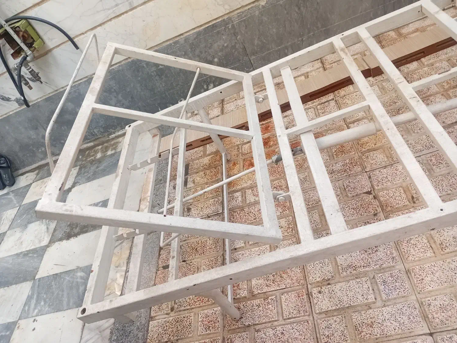 تخت بیمار|تخت و سرویس خواب|اسلامشهر, زرافشان|دیوار