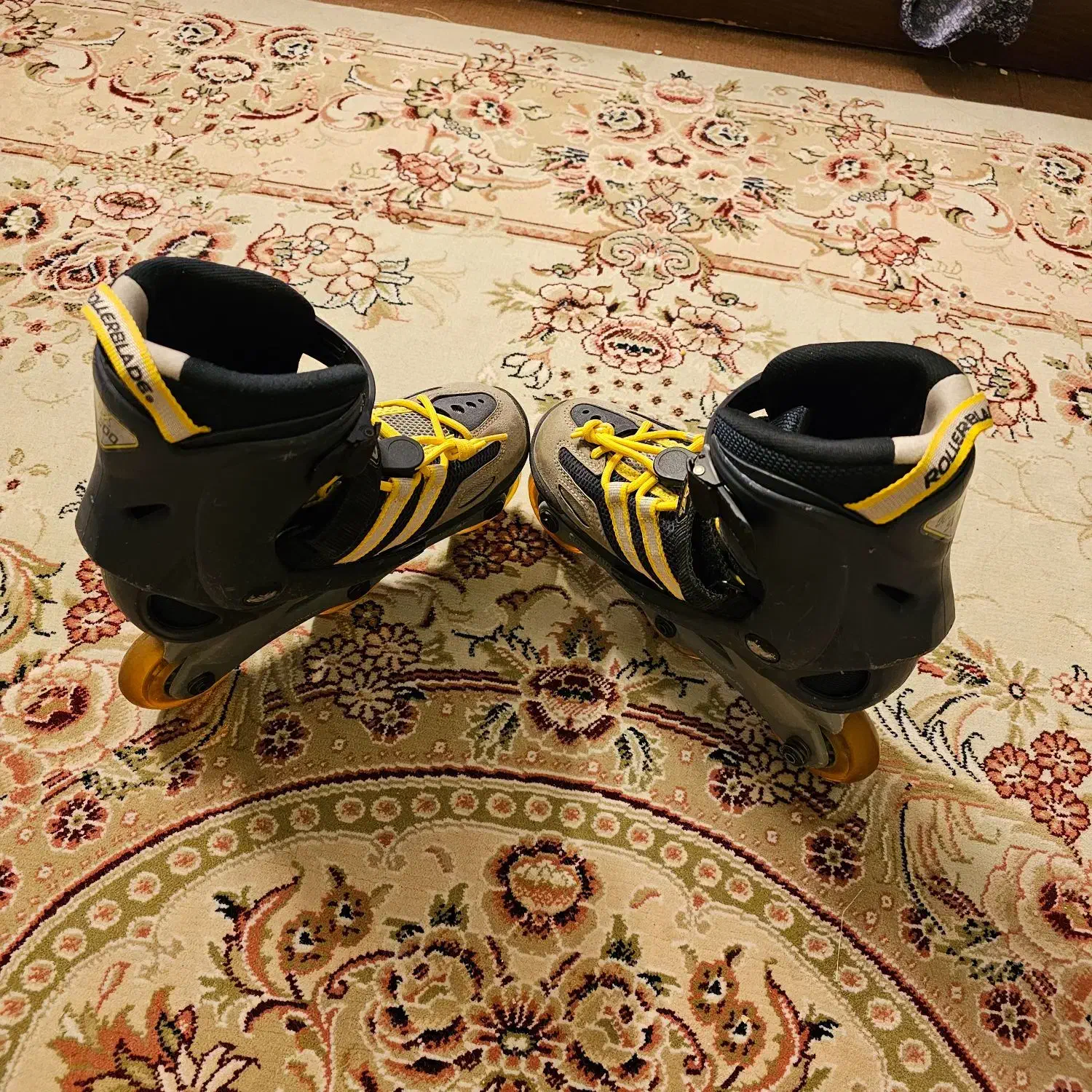 ROLLERBLADE اورجینال|دوچرخه، اسکیت، اسکوتر|شیراز, ارم|دیوار