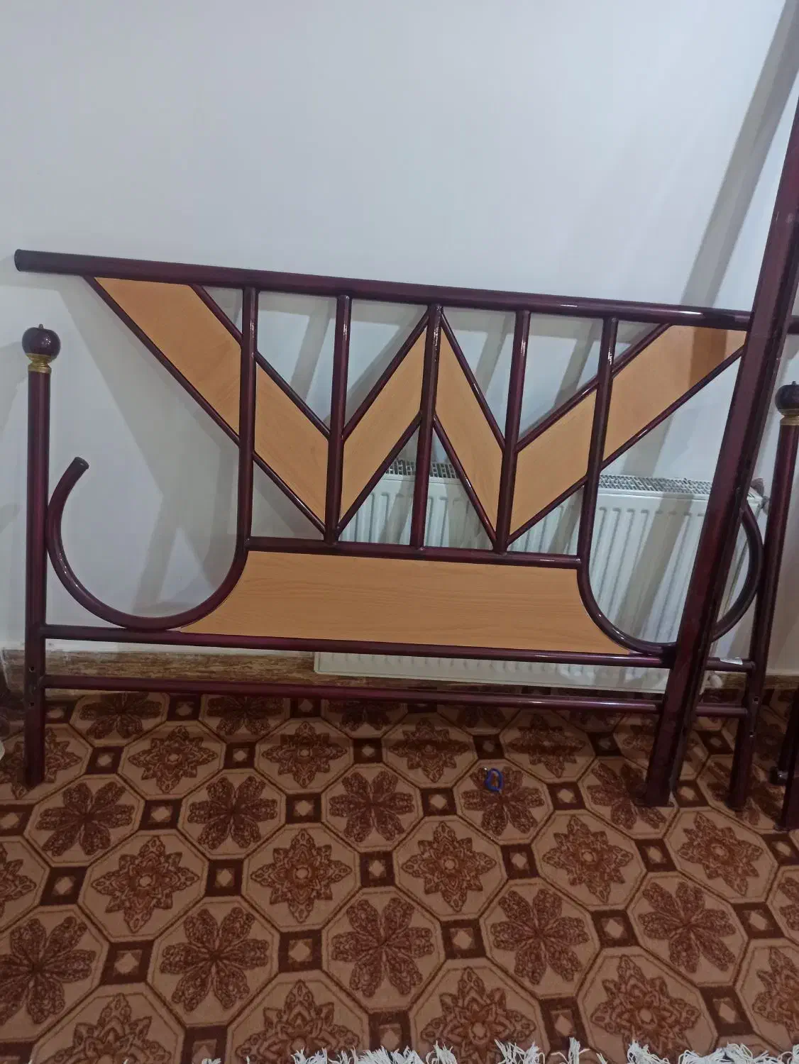 تخت خواب ( فلزی دونفره) با تشک|تخت و سرویس خواب|ایذه, |دیوار