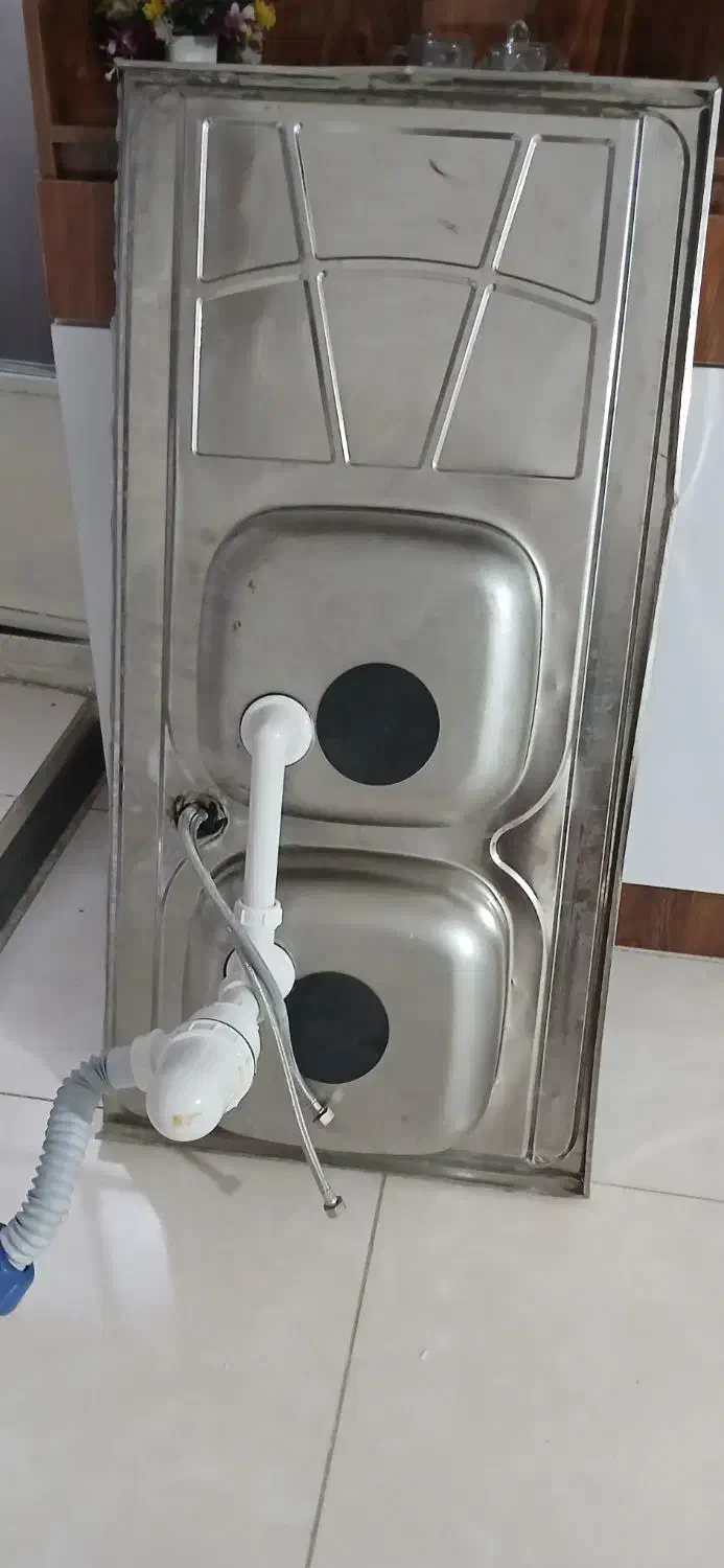 سینگ|آب‌چکان و نظم‌دهنده ظروف|رباط‌کریم, نصیرشهر|دیوار