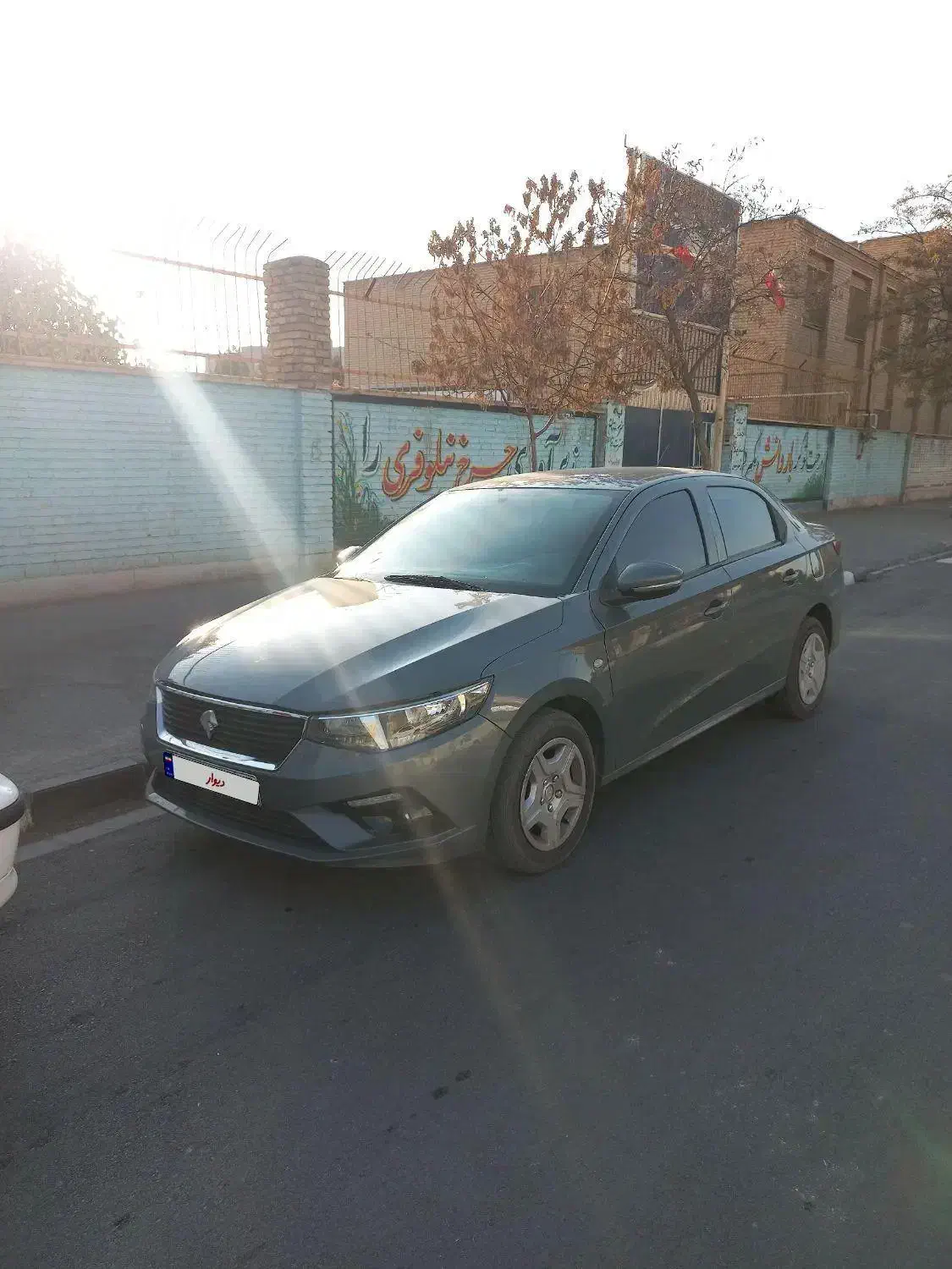 تارا مدل 1400 بیرنگ دارای برگه کارشناسی|خودرو سواری و وانت|اراک, |دیوار