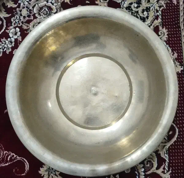 تشت ورشو 100ساله قدمت دارکهنه بکر|کلکسیون اشیاء عتیقه|خرم‌آباد, |دیوار