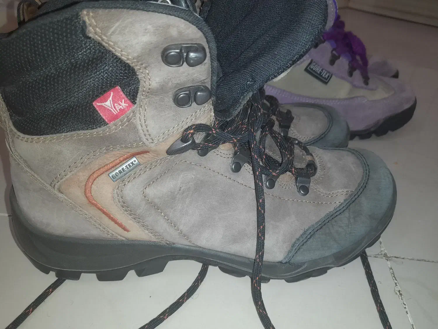 کفش اسپرت|کیف، کفش، کمربند|بیرجند, |دیوار