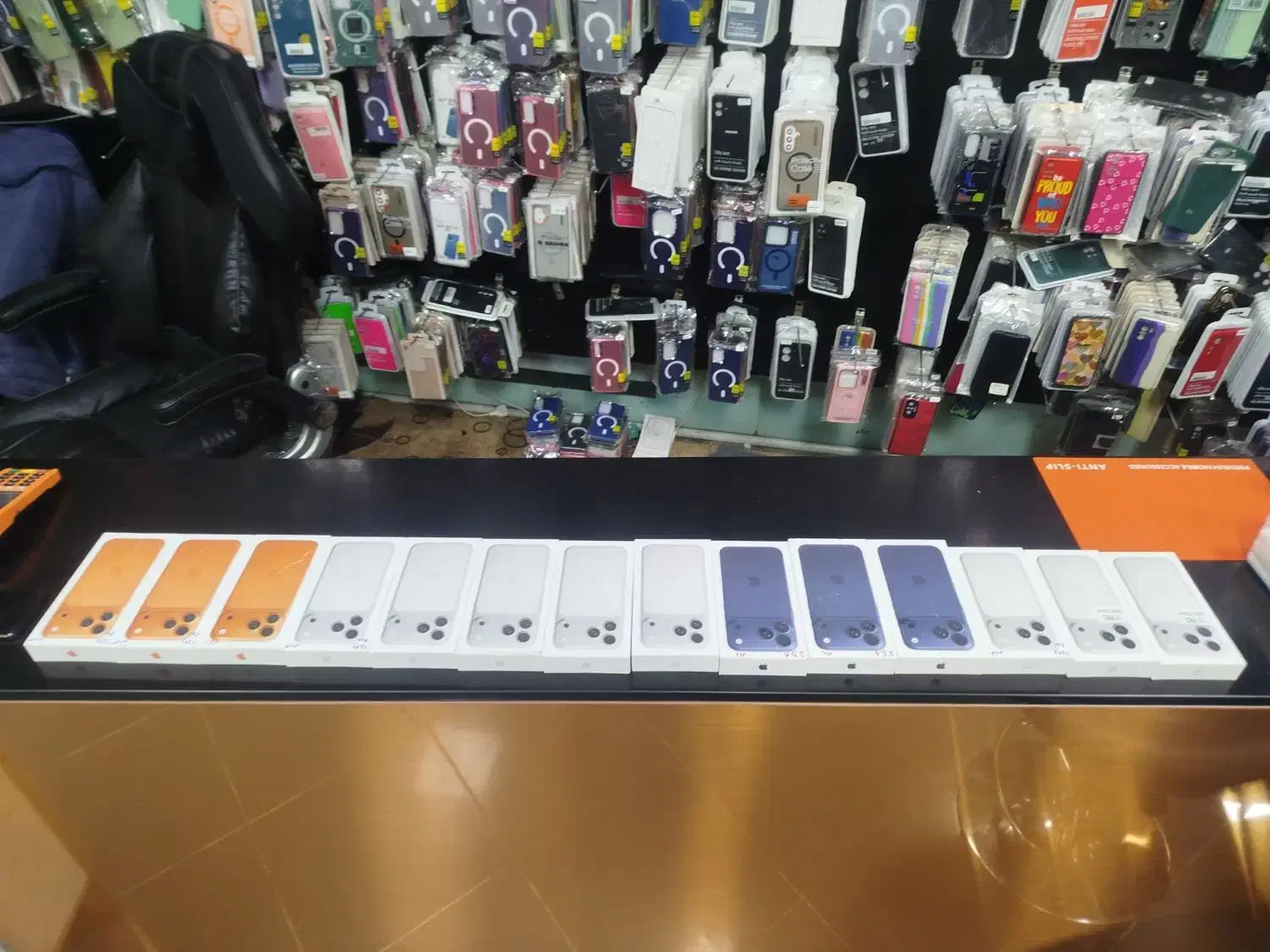 گوشی آکبند به قیمت عمده (نرخ همکار)|موبایل|کرمانشاه, |دیوار